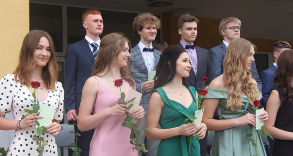 9.m izlaidums 2021/22